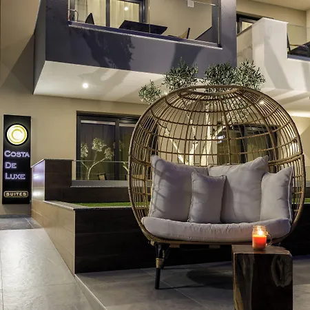 Costa De Luxe 4*