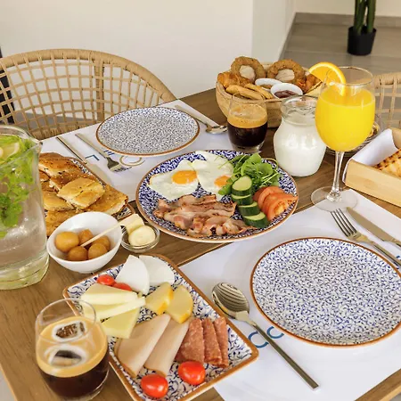 Costa De Luxe 아파트호텔 렙토카리아