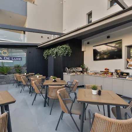 Costa De Luxe Aparthotel 4*