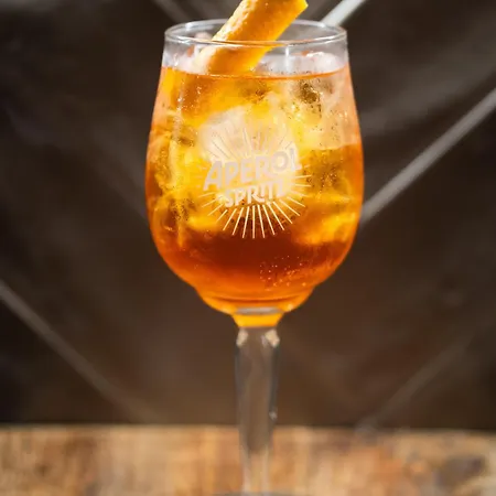 Costa De Luxe