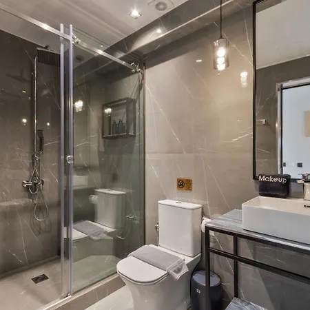 Costa De Luxe 4*