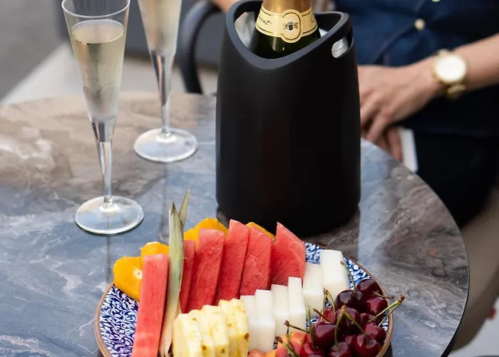 Costa De Luxe Aparthotel 4*