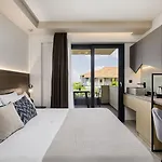 Costa De Luxe