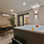 Costa De Luxe Aparthotel 4*