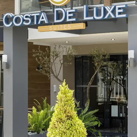 Costa De Luxe *