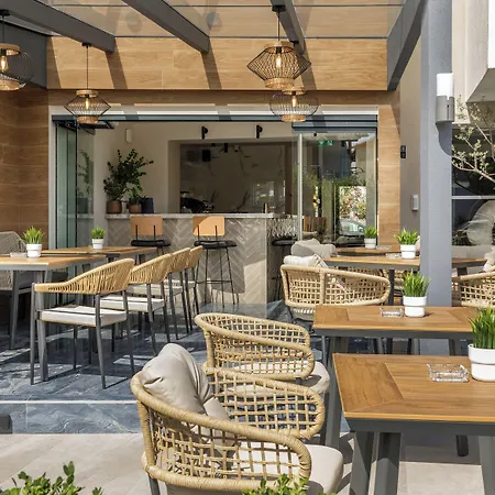 Apartahotel Costa De Luxe 4*