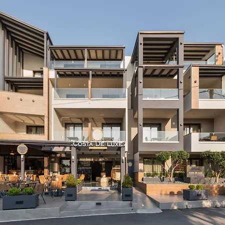 Costa De Luxe Apartahotel