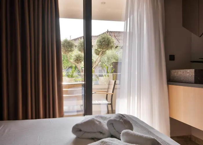 Costa De Luxe 4*